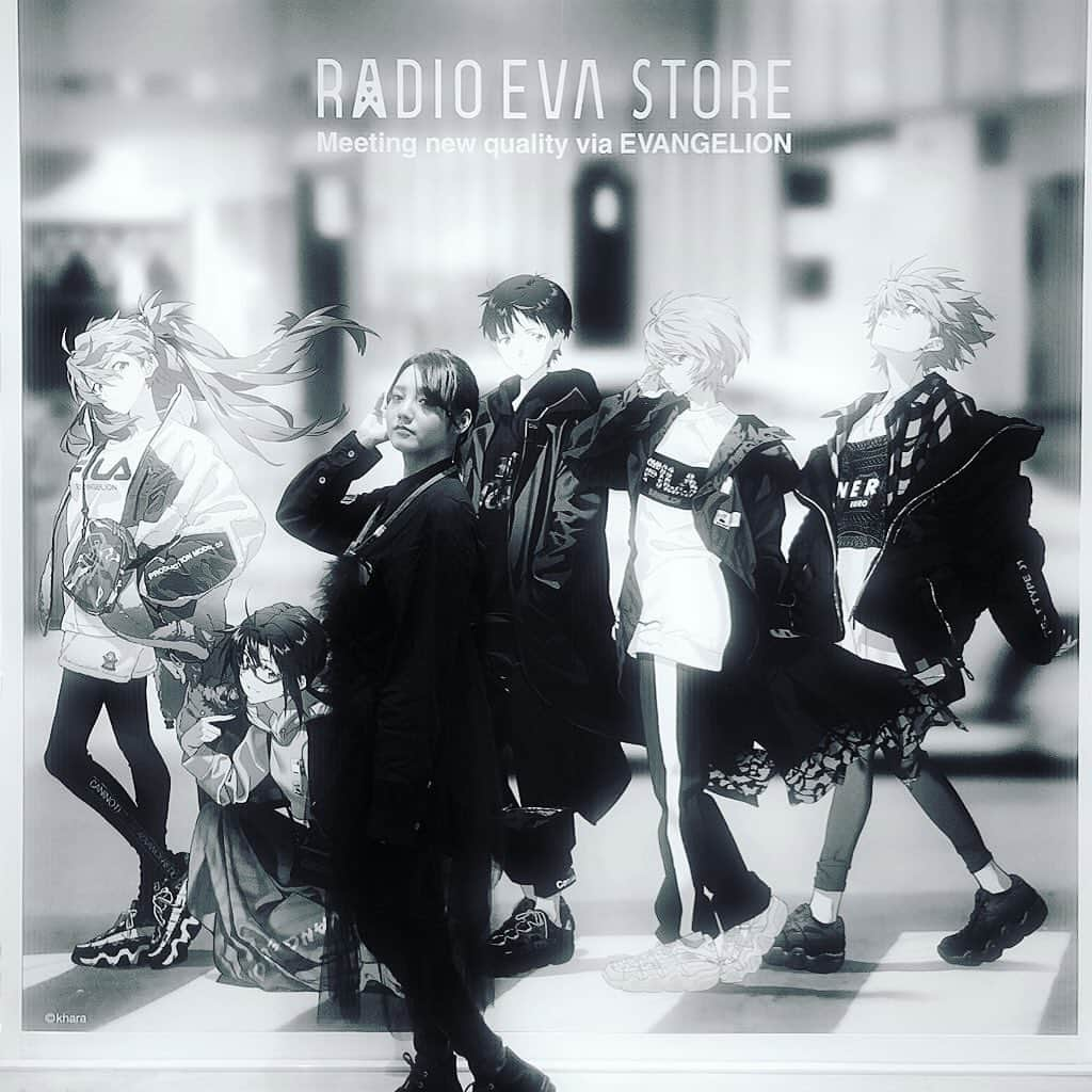 みづなれいさんのインスタグラム写真 - (みづなれいInstagram)「RADIO EVA STORE 明日オープンです！渋谷PARCOへ是非お越しください！ #radioeva  #shibuyaparco  #evangelion」11月21日 22時43分 - rei_mizuna03270