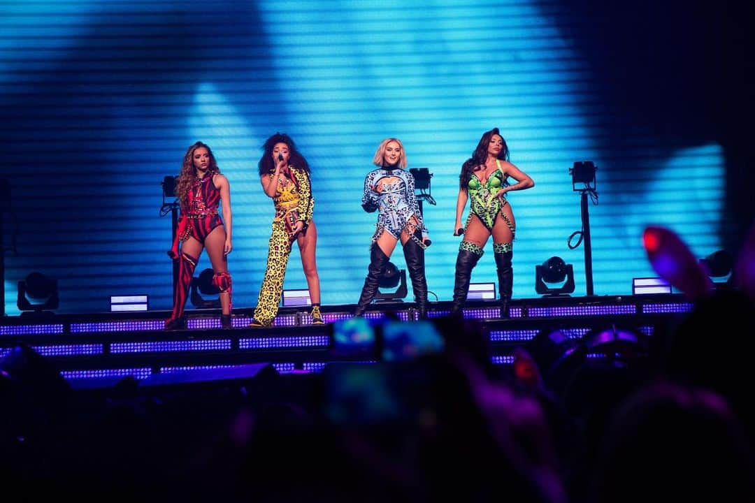 リトル・ミックスさんのインスタグラム写真 - (リトル・ミックスInstagram)「We can't believe there's only 2 nights left on #LM5theTour! @theo2london, we're coming for you, we want your loudest voices and ALL the moves 💃🏽」11月21日 22時50分 - littlemix