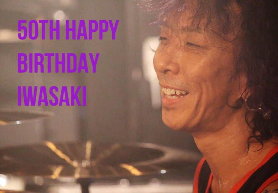 FLOWさんのインスタグラム写真 - (FLOWInstagram)「‪2019.11.21‬ ‪50th IWASAKI HAPPY BIRTHDAY🎉🎂‬ ‪#HAPPYBIRTHDAY #FLOW ‬」11月21日 22時52分 - flow_official_japan