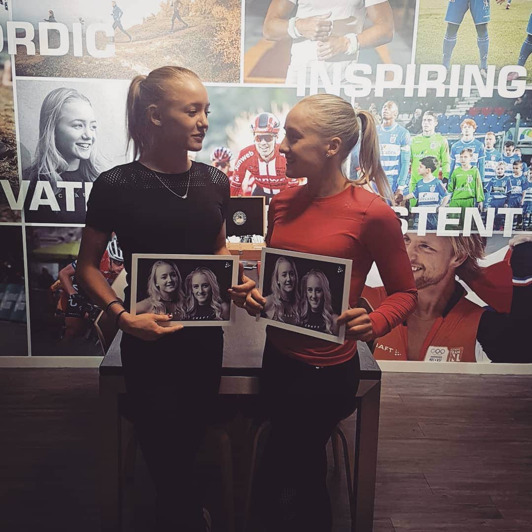 リーケ・ウェイファースのインスタグラム：「So happy with the support of our partner @craftsportswearbnl. CRAFT is outstanding and leading in the innovation of sportswear, the techniques they use are the next level and we were so lucky to get a few of the coolest (comfy and warm though) winter items! And because of our succesful year they surprised us with an extra kind bonus ♡ We have something kind to give you soon as well! ❤ Next month you will get the chance to win something special, so stay updated!  #craftsportswear」
