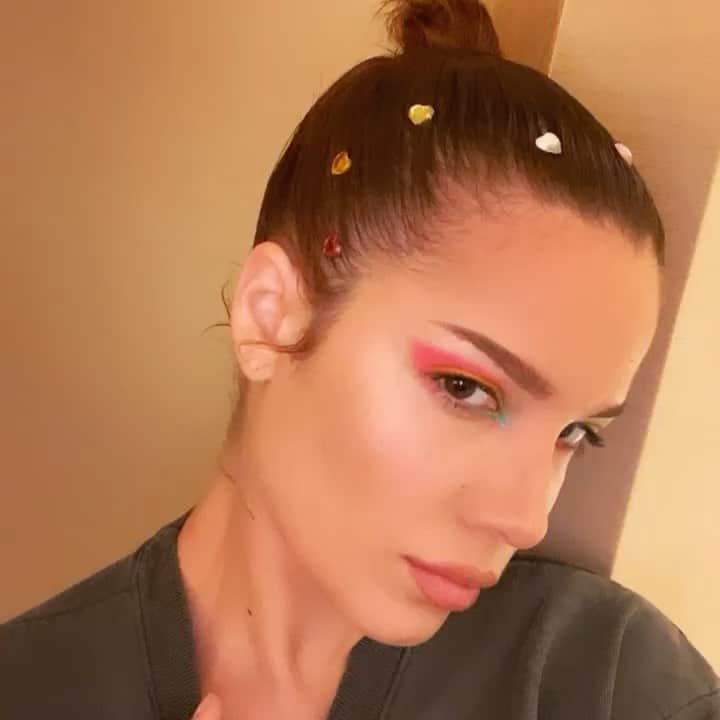 Halseyのインスタグラム：「Once a @harrystyles Stan, always a @harrystyles Stan. 🍉」