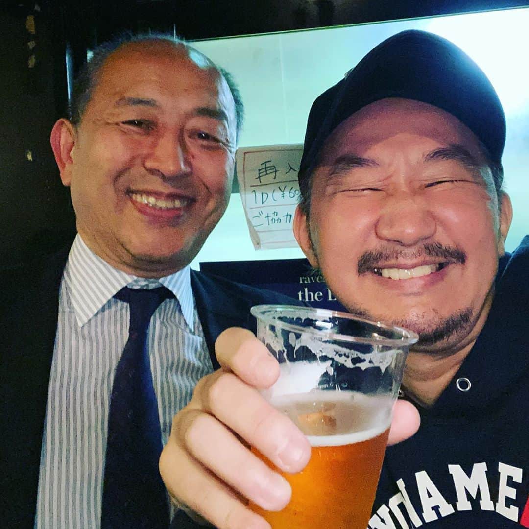 植田朝日のインスタグラム：「🔵🔴﻿ ﻿ TOKYO12ナイトバカ盛り上がりで終了っす‼️﻿ ﻿ で、敢えて言わなかったけど、今日11/21って東京が初めてJ1に上がった日で、あの日から20年記念日なんだよね！w﻿ ﻿ だから、東京の父・村林さんと分かち合いたかったし、歴史を大切にしたかったんだよね‼️﻿ ﻿ それから20年、やるなら今しかね〜！w﻿ ﻿ #tokyo12 #村林裕﻿ ﻿」