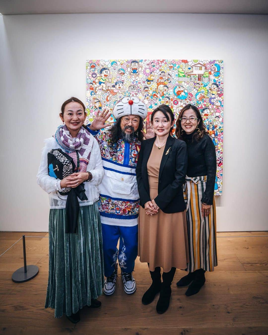 村上隆さんのインスタグラム写真 - (村上隆Instagram)「I had decided and have publicly been declaring that I would never hold another solo exhibition in Japan after The 500 Arhats exhibition at the Mori Art Museum @moriartmuseum in 2015. This was because I felt that my artistic activities in Japan’s contemporary art world has had no effect whatsoever on the Japanese society. I have had positive domestic reactions in Japan when it came to my side projects such as fashion collaborations. When I have presented and sold my artworks here, however, the reactions have always been quite off base, and around 95% of the works would be sold to overseas clients. This hasn’t changed for the past 28 years, since when I made my debut at the age of 29. This is why I have been declaring that I would never do another solo show in Japan, that there was no point… and yet the Superflat Doraemon show has opened at Perrotin gallery @galerieperrotin in Roppongi in the form of my solo exhibition.  Half of the show consists of paintings in which I incorporate images from Doraemon @dorachan_official , the iconic post-war Japanese manga, so to me this is yet another collaboration with Doraemon and in my heart I didn’t see this show as a solo exhibition. But of course, objectively, it’s a solo show. So I feel quite embarrassed. Hahaha. But those on the Doraemon side I have been working closely with over the years, from Fujiko Pro, Shogakukan Inc., and TV Asahi, as well as the Doraemon author Fujiko F. Fujio's three daughters, were kind enough to attend the opening. I felt relieved, as though we have beautifully come full circle in terms of the context of this exhibition, which owes to the great accomplishments of the master Fujiko F. Fujio. The exhibition runs through January 25, 2020. Please find further details such as the hours on the gallery’s website.  photo: @rkrkrk」11月21日 23時19分 - takashipom