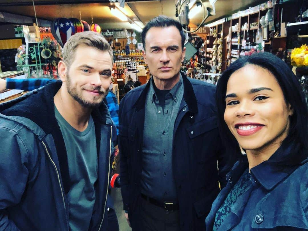 ケラン・ラッツさんのインスタグラム写真 - (ケラン・ラッツInstagram)「FBI Shopping Trip」11月21日 23時20分 - kellanlutz