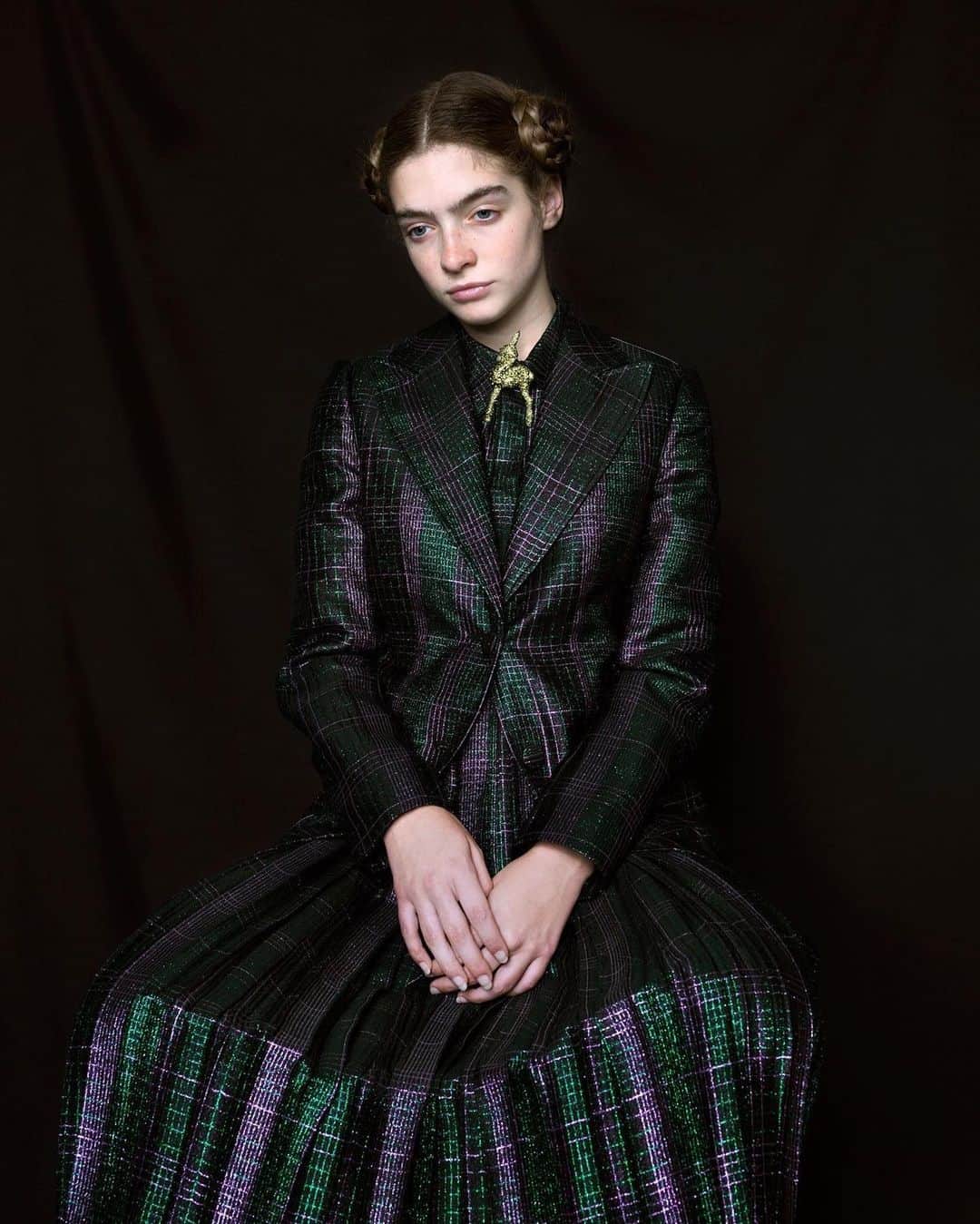Vogue Italiaさんのインスタグラム写真 - (Vogue ItaliaInstagram)「Photographer @RominaRessia took a series of portraits featuring the latest @MarcoDeVincenzo Fall-Winter 2019/2020 collection. See the full series at the link in bio.」11月21日 23時41分 - vogueitalia