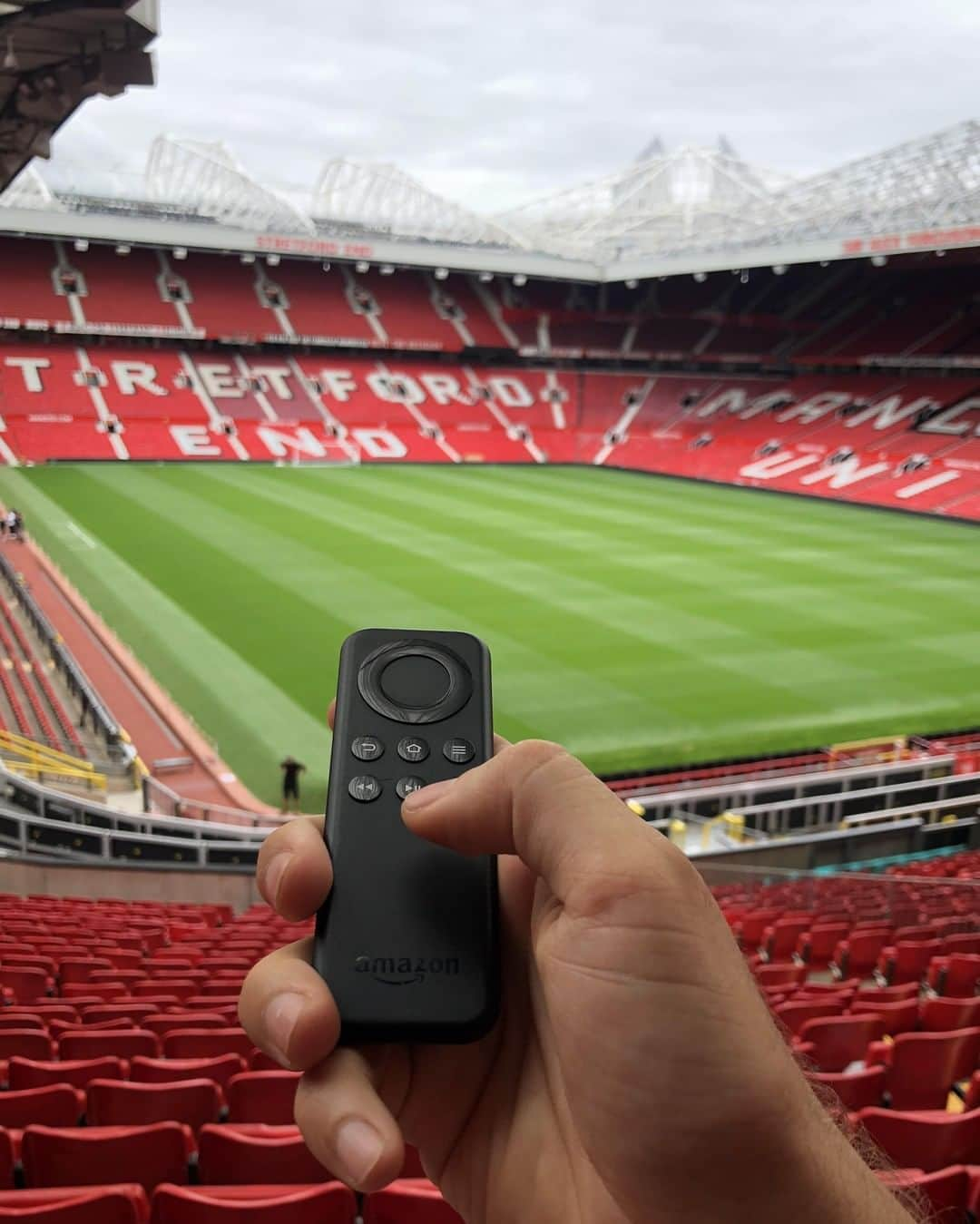 マンチェスター・ユナイテッドさんのインスタグラム写真 - (マンチェスター・ユナイテッドInstagram)「🤩🏟️ Old Trafford: a sight worth tuning in for on #WorldTelevisionDay! 📺」11月22日 0時06分 - manchesterunited