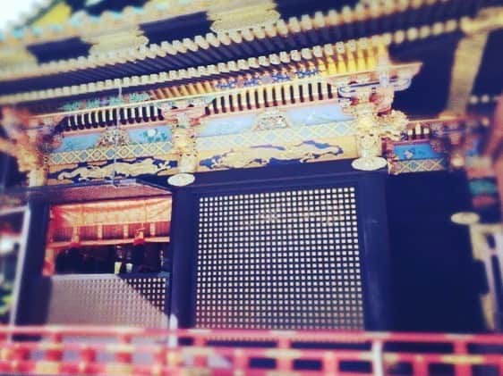 日出郎さんのインスタグラム写真 - (日出郎Instagram)「Ieyasu Tokugawa's grave!!!! #日出郎  #久能山東照宮  #美しい建築物  #Japanesebeautiful #家康公のお墓もあった #日光じゃないほうの東照宮 #自らが神様に」11月22日 0時06分 - hiderou1030