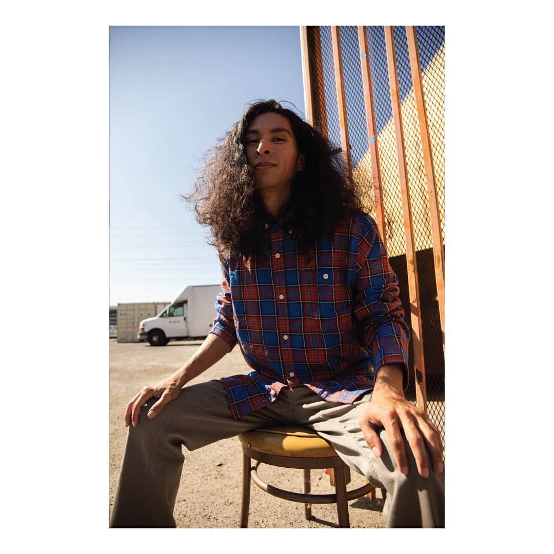 エゼキエルのインスタグラム：「One step closer to Friday 〰️ . . .  #Fashion #OOTD #Ezekiel #EzekielClothing #MensFashion #LookBook #StyleInspo #OutfitOfTheDay #DailyLook #now #OutfitPost #OutfitGoals #OutfitOfTheDay #TodaysOutfit #OOTDShare #InMyCloset #LookOfTheDay #allwehaveisnow #OutfitLook #MensStyle #MenWithStyle #Menswear #GuyFashion #StyleForGuys #OOTDMenStyle #MensStylePage #MenOOTD #BestOfMenStyle」