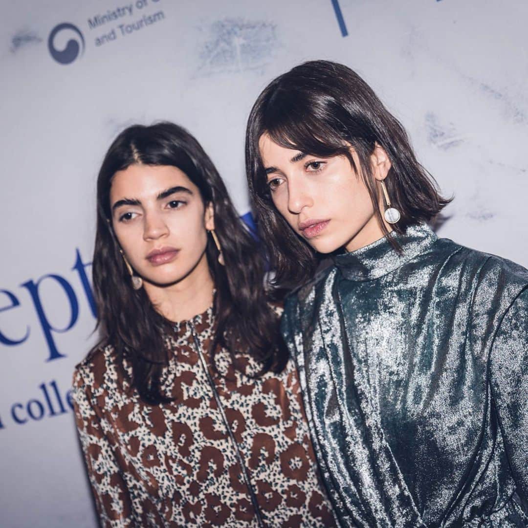 LIECOLLECTIONさんのインスタグラム写真 - (LIECOLLECTIONInstagram)「Shop the FW19 runway looks in-store or online~ The Leopard Print Zip-Up and Metallic Asymmetrical Hem Dress available for purchase! - - - - #liecollection #newcollection #fall #shopping #print #runwaylooks #goneshopping #metallic #soho #fashionweek  #seoul  #fw19  #bundle #looks  #라이컬렉션」11月22日 0時50分 - liecollection_