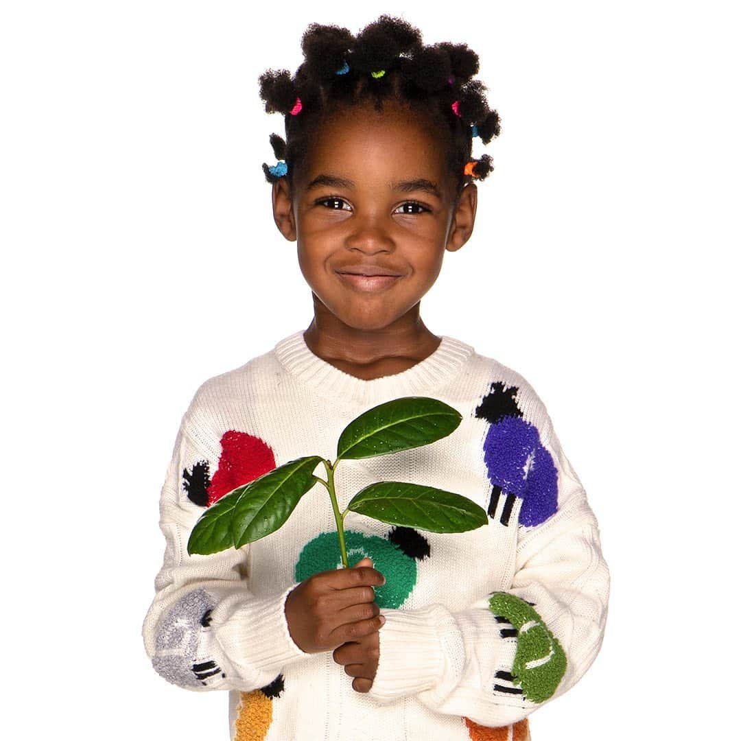 ベネトンさんのインスタグラム写真 - (ベネトンInstagram)「Planting a tree is a small act that can do great things. Let’s take care of the #Benetton Forest, together. @treedom_trees #colors #Treedom #LetsGreenThePlanet」11月22日 1時56分 - benetton