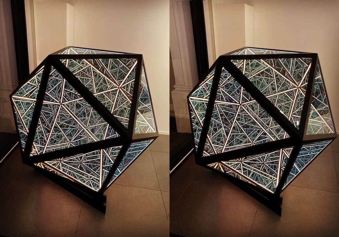 ブライアン・メイさんのインスタグラム写真 - (ブライアン・メイInstagram)「Icosahedron !  This 20-sided polyhedron is one of Nature’s (only) 5 regular solids.  I’ve put the whole set on swipe position number 4.  This particular giant internally lit icosahedron is made by artist Anthony James.  The internal reflections make a fantastic 3-D tracery inside the space it occupies, which seem to stretch to infinity.  Swipe for 3 parallel 3-D views, and then the key to regular polyhedra, and the gallery, then the cross-eyed views. Yes, I’m feeling geeky tonight. Or maybe this stuff is a convenient escape from the difficult stuff of real life.  Thanks to the Opera Gallery in London - where you can see this piece today. 💥💥💥💥 Why do I have all this stuff in my head, you ask ? I was fascinated by solid geometry when I was a kid - and I made these regular solid objects as Christmas decorations. I’m sure I still have them somewhere ... Bri. Acknowledgments to Tutors.com for the illustrations.」11月22日 13時01分 - brianmayforreal