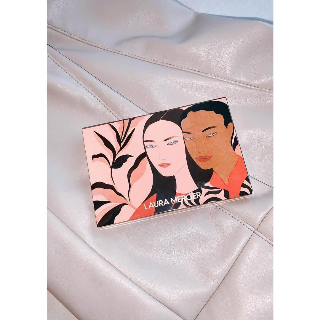 佐川理佳のインスタグラム：「fine art ♡」