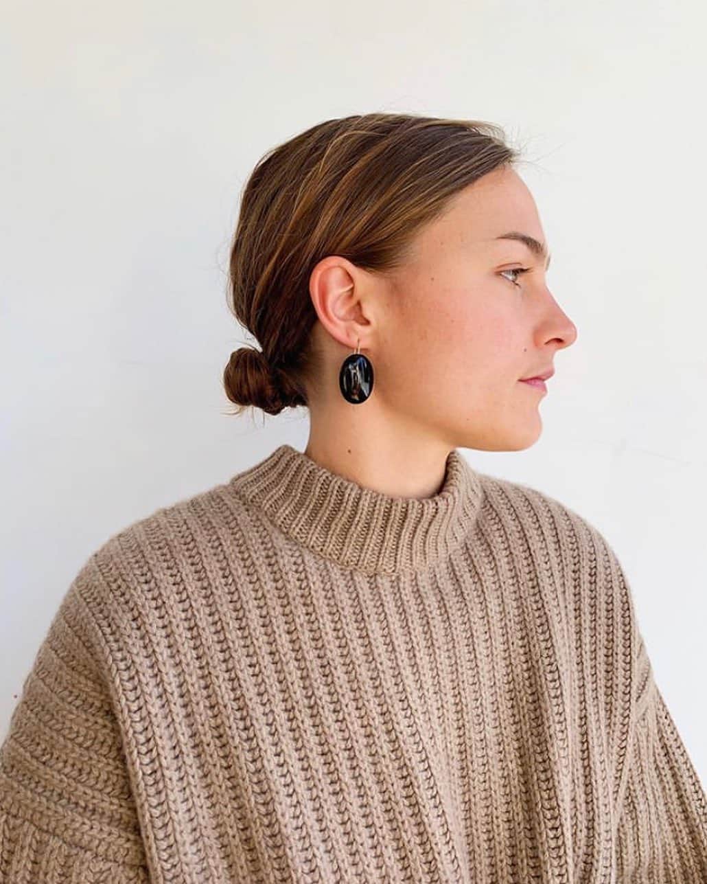 のインスタグラム：「The Sharon Sweater ✨ #demylee #regram #upstate #ny #germantown #jewelry #accessories #sweaters」