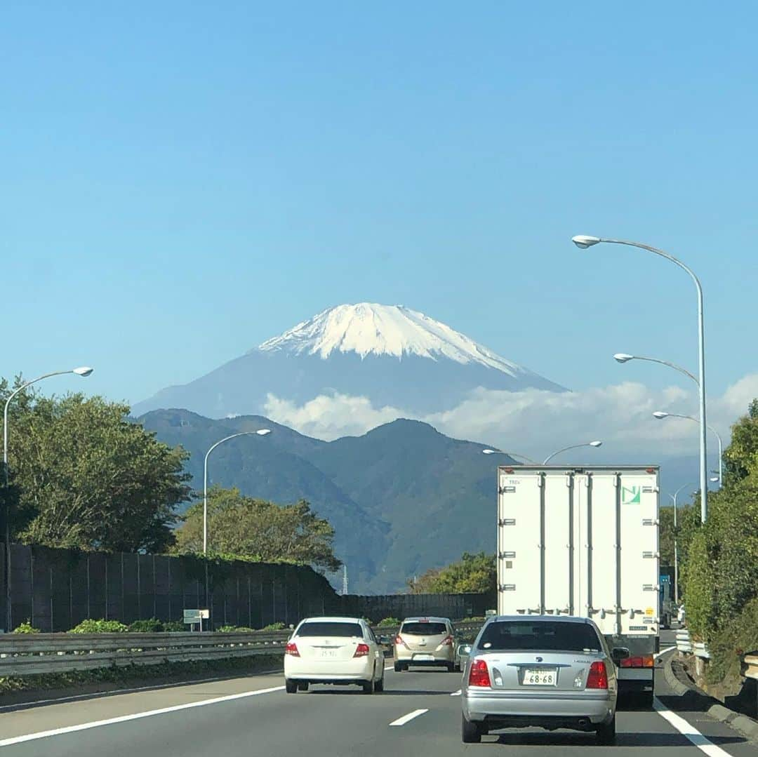 岡田実音さんのインスタグラム写真 - (岡田実音Instagram)「先日名古屋行く時、富士山🗻が綺麗だったよ✨」11月22日 6時49分 - mio.okada