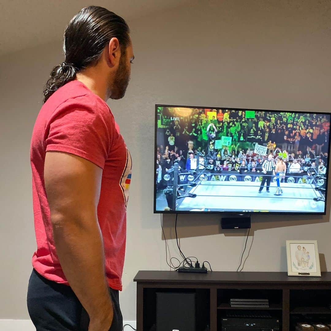 マット・ジャクソンのインスタグラム：「Watching Nick last night on #AEWDynamite. My anxiety was through the roof. Now I know what my parents go through all of the time.」