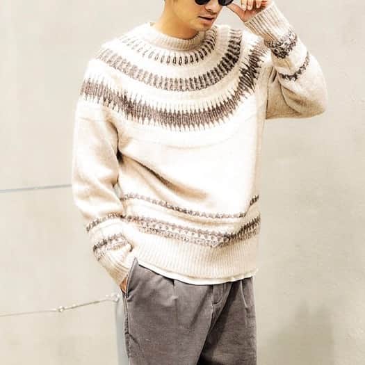 CIAOPANIC TYPYさんのインスタグラム写真 - (CIAOPANIC TYPYInstagram)「11月15日、﻿ 関西の人気スタッフが出演したLIVE配信を﻿ ご覧頂きました皆様、﻿ ありがとうございました！﻿ ﻿ ﻿ 本日は、LIVE配信にてお披露目した﻿ おススメ﻿メンズアイテムをご紹介✍️﻿ ﻿ ﻿ ﻿ ﻿ スワイプ→1枚目﻿ #OSORO柄CPOジャケット﻿ #TYZ2092607A0001﻿ ﻿ ﻿ CPOジャケットは今季大注目のマストアイテム！﻿ 厚みのあるしっかりとした素材に﻿ TYPYオリジナルの柄をプリント。﻿ 肩回りやアームホールにゆとりを持たせ重ね着に幅広く対応したことで、真冬まで活躍できるデザインです💯﻿ レディース&キッズも展開しています☑︎﻿ ﻿ ﻿ ﻿ ﻿ スワイプ→2枚目﻿ #OSOROフェアアイルニットプルオーバー﻿ #TYZ2092605A0002﻿ ﻿ 求心柄のニットは長年の定番アイテム。﻿ たっぷりとしたボリューム感で作る絶妙なシルエットは毎年のニットスタイルをアップデートします。﻿ TYPYオリジナルの求心柄は他にはない唯一のデザイン💯﻿ レディース&キッズも展開しています☑︎﻿ ﻿ ﻿ ﻿ スワイプ→3枚目﻿ #osoroラクーンモックネックプルオーバーニット﻿ #TYZ2092605A0001﻿ ﻿ ﻿ ﻿ ﻿ シンプルなローゲージニットはどんなスタイリングにも合う万能アイテム！﻿ 高すぎないモックネック仕様がスタイリングに変化を加えます👏﻿ レディースも展開しています☑︎﻿ ﻿ ﻿ ﻿ たくさんのお客様の「また見たい」というお声を受けまして、﻿ LIVE配信の模様はIGTVに投稿致しました。﻿ ﻿ ﻿ 是非チェックしてください☑︎﻿ ﻿ ﻿ ﻿ ﻿ ﻿ ﻿ #ciaopanictypy #チャオパニックティピー #ティピーコーデ #ベージュコーデ #ベージュ族 #ベージュカラー #パパ #オトナカジュアル #アラフォーコーデ #アラサーコーデ #40代コーデ #30代ファッション #ライブ配信 #ライブコーデ #プチプラコーデ #パパコーデ #メンズコーデ #メンズファッションコーデ #メンズファッション #メンズ服 #cpoジャケット #ニット」11月22日 8時04分 - ciaopanictypy