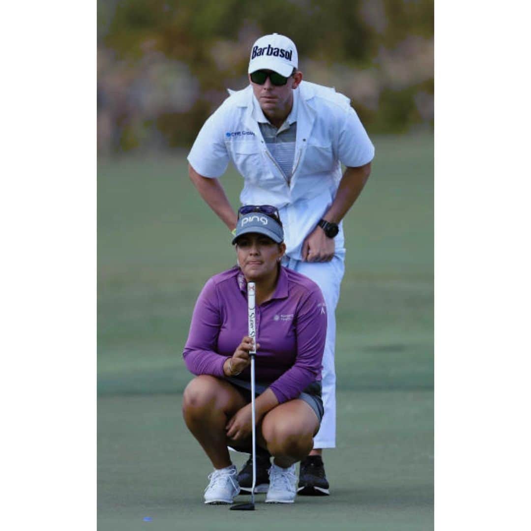 リセット・サラスのインスタグラム：「#TeamSalas 😎 with a -4(68) to start @cmegrouptourchamp ... @paddysmith92 with the game face lol」