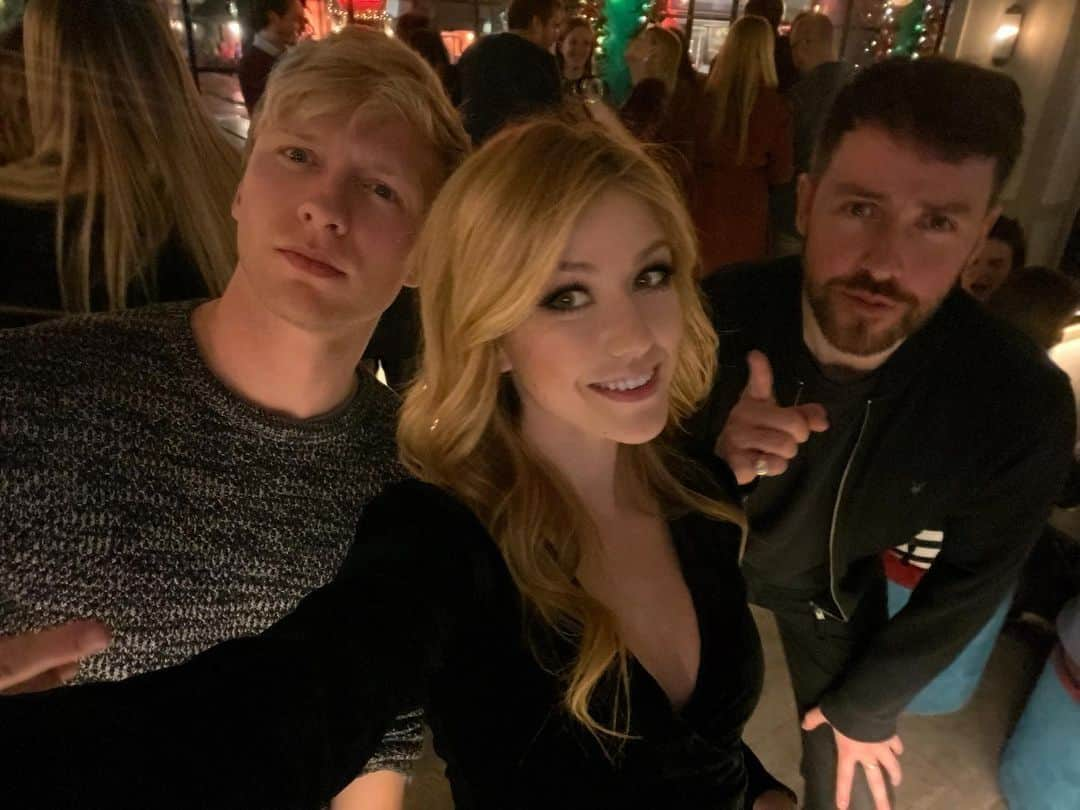 キャサリン・マクナマラさんのインスタグラム写真 - (キャサリン・マクナマラInstagram)「Started the weekend off right with these two... 🎉 @willtudor1 @mattnalton #Threemusketeers #allforoneandoneforall」11月22日 9時15分 - kat.mcnamara