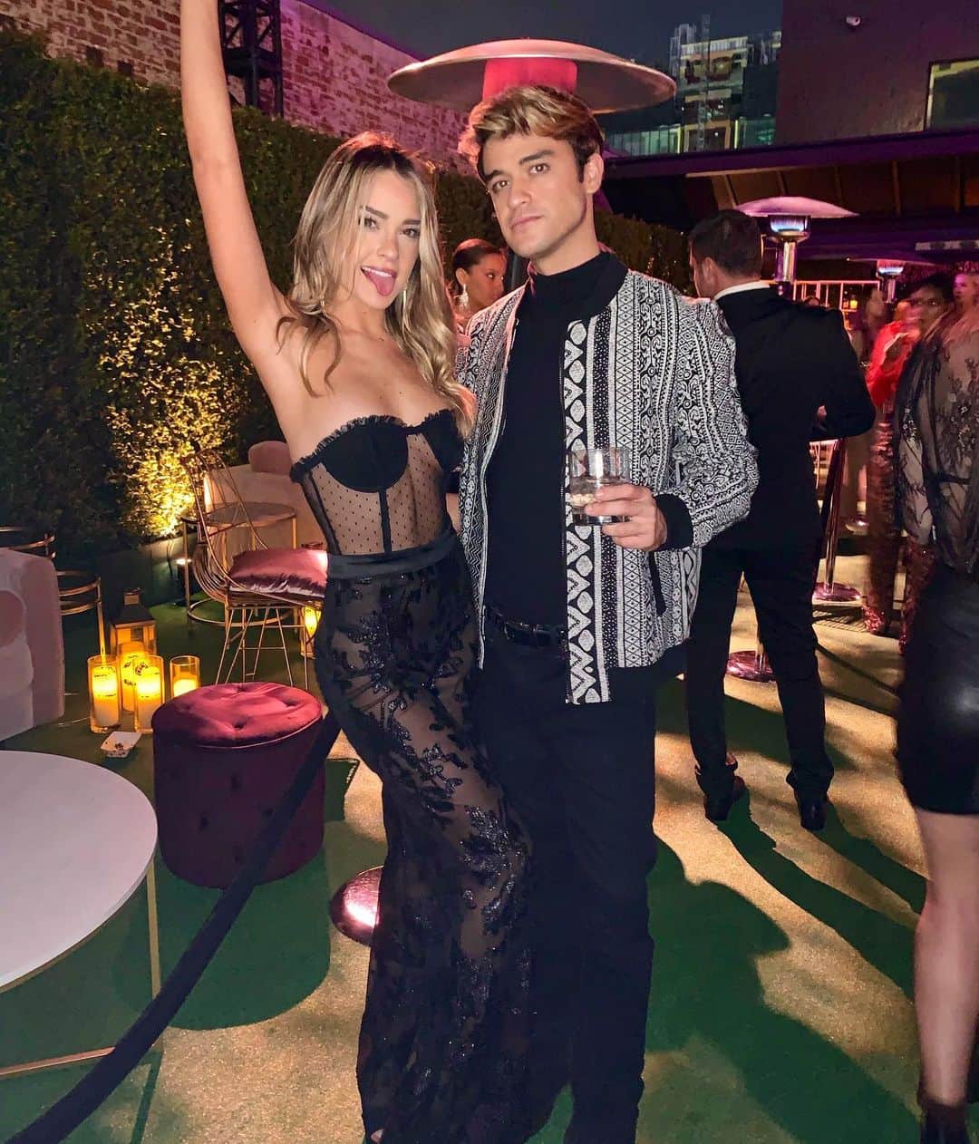 ヴェール・ゲンタのインスタグラム：「The oldest child always sets the bar. Thank God @sebastiangenta set it reallllly low 🙃」