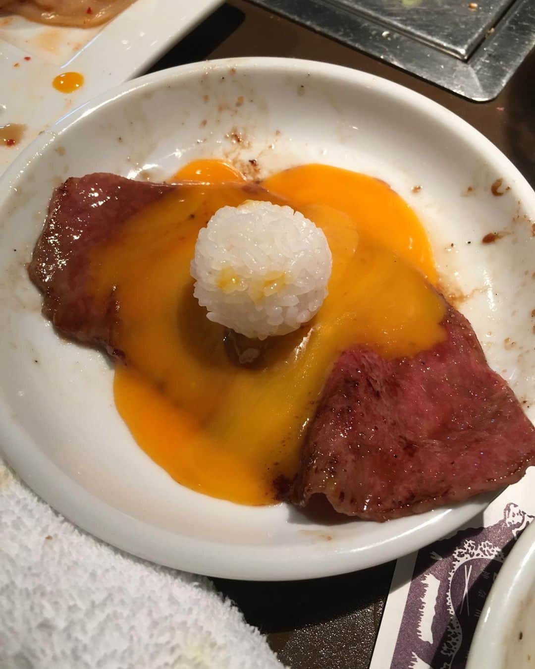 黒山健一さんのインスタグラム写真 - (黒山健一Instagram)「食の旅❗️ 気がつけば、肉を食べてました❗️ 体がタンパク質を、摂取したかったみたい❗️ どの肉も新鮮やから、焼き過ぎ注意やねん❗️ #食の旅 #肉 #焼肉」11月22日 10時12分 - kenichi_kuroyama