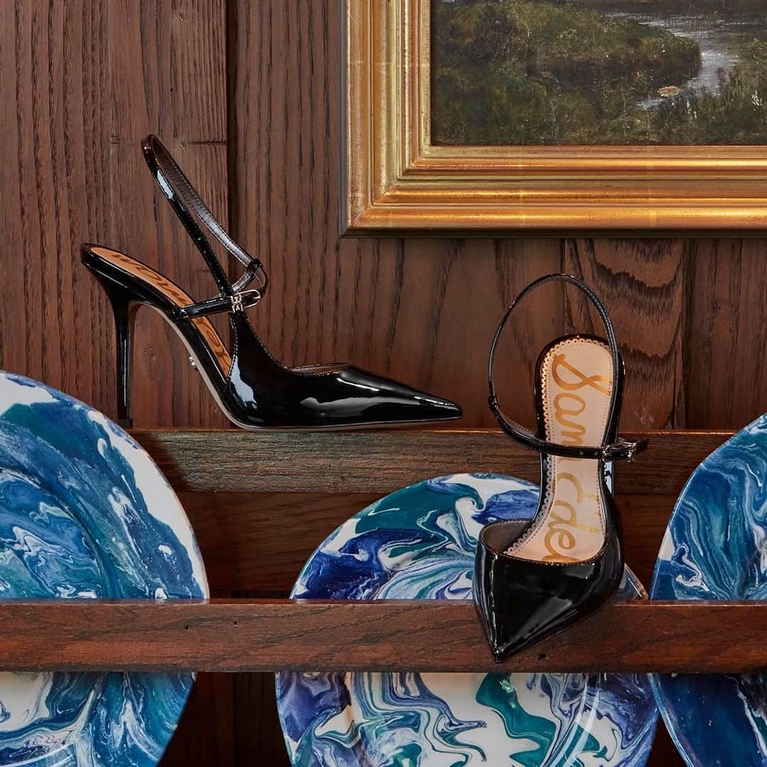 サムエデルマンのインスタグラム：「Stilettos to strut in. #SamEdelman」