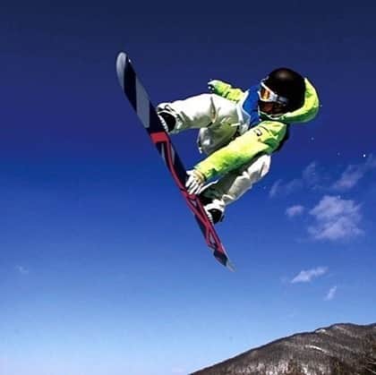 チャンミンさんのインスタグラム写真 - (チャンミンInstagram)「스키장 가고싶다.... 24년 스키어.... 올해는 보드를 배우고 싶다 ~~~~ 같이 갈사람~~~ (난... 스키를 스케이트 처럼 산을 뛰어 내려오는 스타일..)」11月22日 10時51分 - p.f.changmin