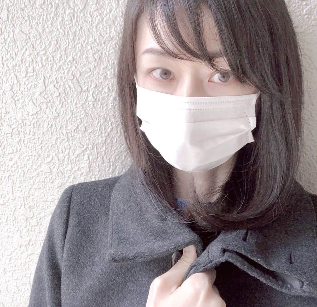 理絵さんのインスタグラム写真 - (理絵Instagram)「寒いねー☔️ .  #tokyo #japan #modella #model #attrice #actress #모델 #여배우 #마스크 #マスク #寒い」11月22日 11時27分 - ____rie____