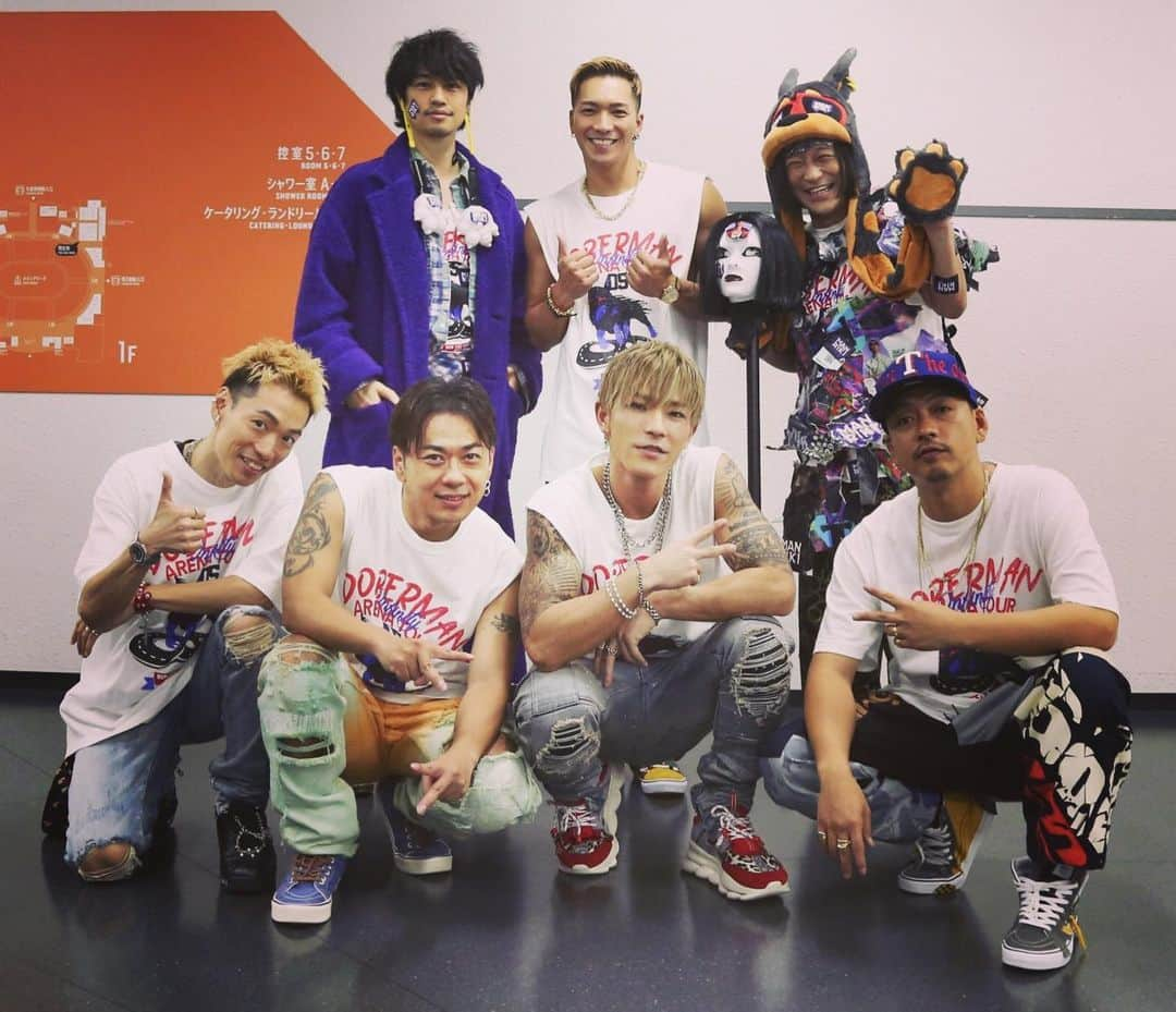 DOBERMAN INFINITYさんのインスタグラム写真 - (DOBERMAN INFINITYInstagram)「アリーナツアー横浜DAY1写真‼️﻿ お越し頂いた皆さんありがとうございました👍﻿ TEAM MANRIKIもサプライズで参戦😎﻿ ﻿ #dobermaninfinity #ドーベル #kuboc #gs #pcho #sway #kazuki #wearetheone #ずっと #5ive #必ず会おうこの約束の場所で #ドーベル アリーナツアー #横浜アリーナ #MANRIKI #斎藤工 #永野﻿」11月22日 12時16分 - dobermaninfinityofficial