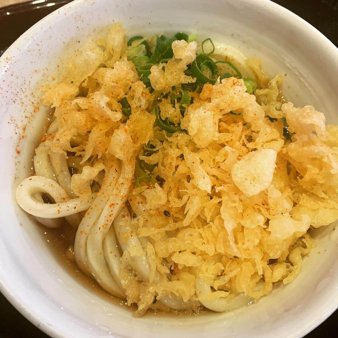 のインスタグラム：「瀬戸大橋。与島サービスエリア。架け橋夢うどん。おいしさっ！！今日は、讃岐うどん、3回は、いきたいー」