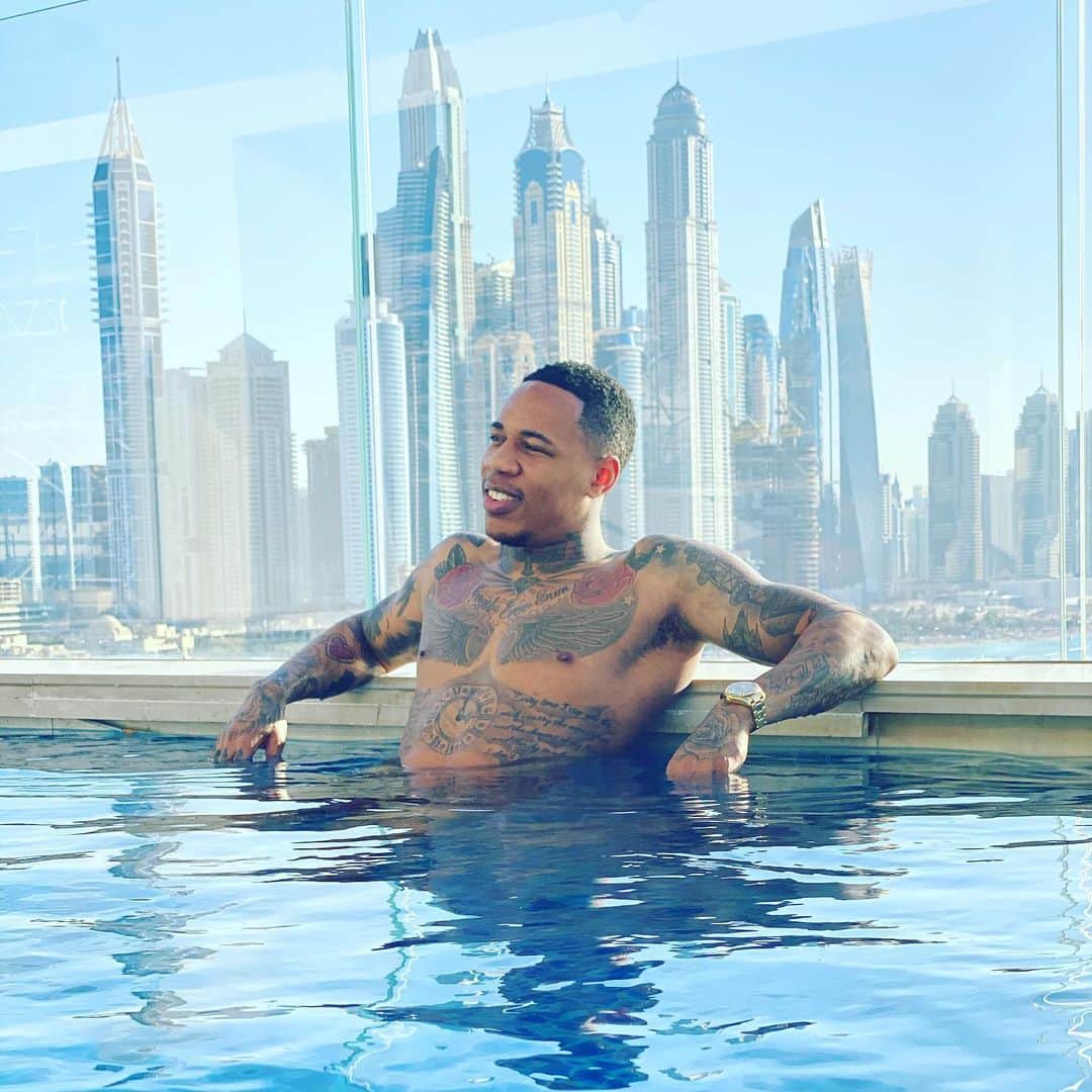 のインスタグラム：「Short break, you know the vibez 🇦🇪」
