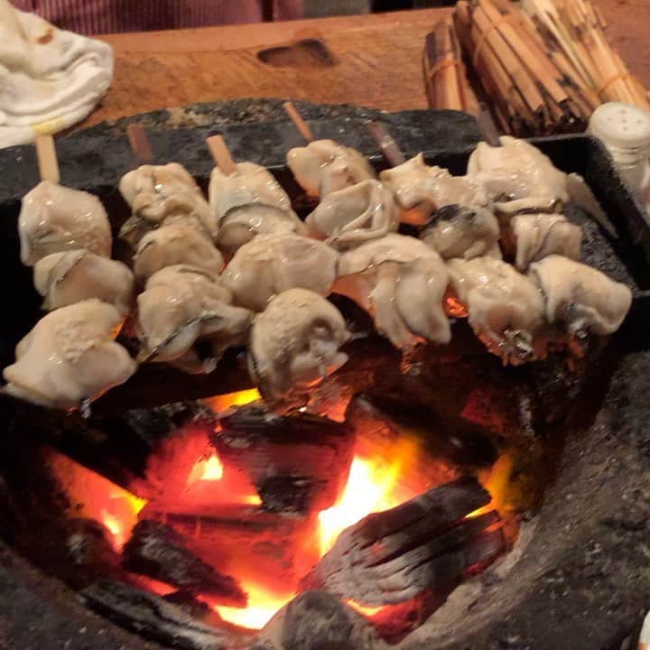のインスタグラム：「静岡おでん。三河屋参上。牡蠣焼き6本も食べました。#静岡おでん#三河屋」