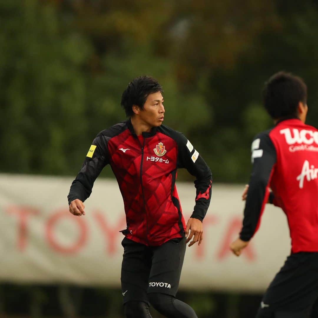 名古屋グランパスさんのインスタグラム写真 - (名古屋グランパスInstagram)「明日も #grampus と共に🤝  #丸山祐市  #Jo7 #吉田豊 #GX10 #中谷進之介 #ランゲラック #太田宏介 #杉森考起  #名古屋グランパス」11月22日 22時33分 - nagoyagrampus