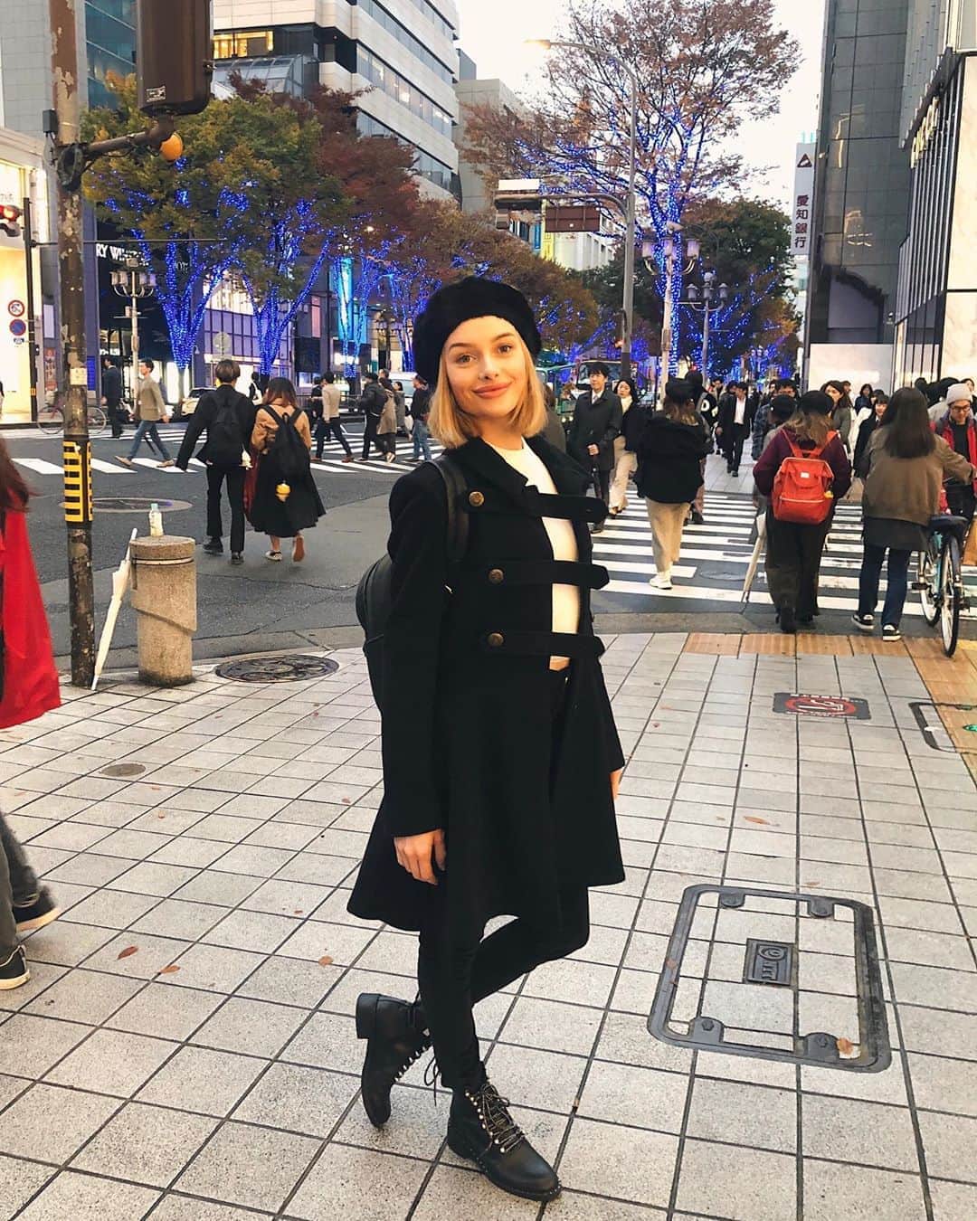リアノン・ランゲラック（ミッチェル・ランゲラックの妻）のインスタグラム：「I love this time of year 🎄」