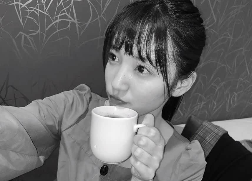 のインスタグラム：「커피☕️❤️ 今日、東京はとっても寒い🥶 みんな、体調にはお気をつけて！！ #コーヒー #AKB48 #下尾みう #miushitao  #시타오미우」