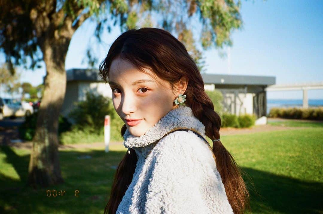 リン・シャオザイのインスタグラム：「💫」