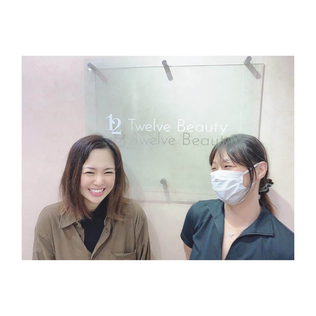 蒼井そらのインスタグラム：「産後あと4kgがなかなか落ちないので もう文明の利器とゴッドハンドに頼ることにした(笑)  #産後ダイエット　#痩身エステ  #ゴッドハンド」
