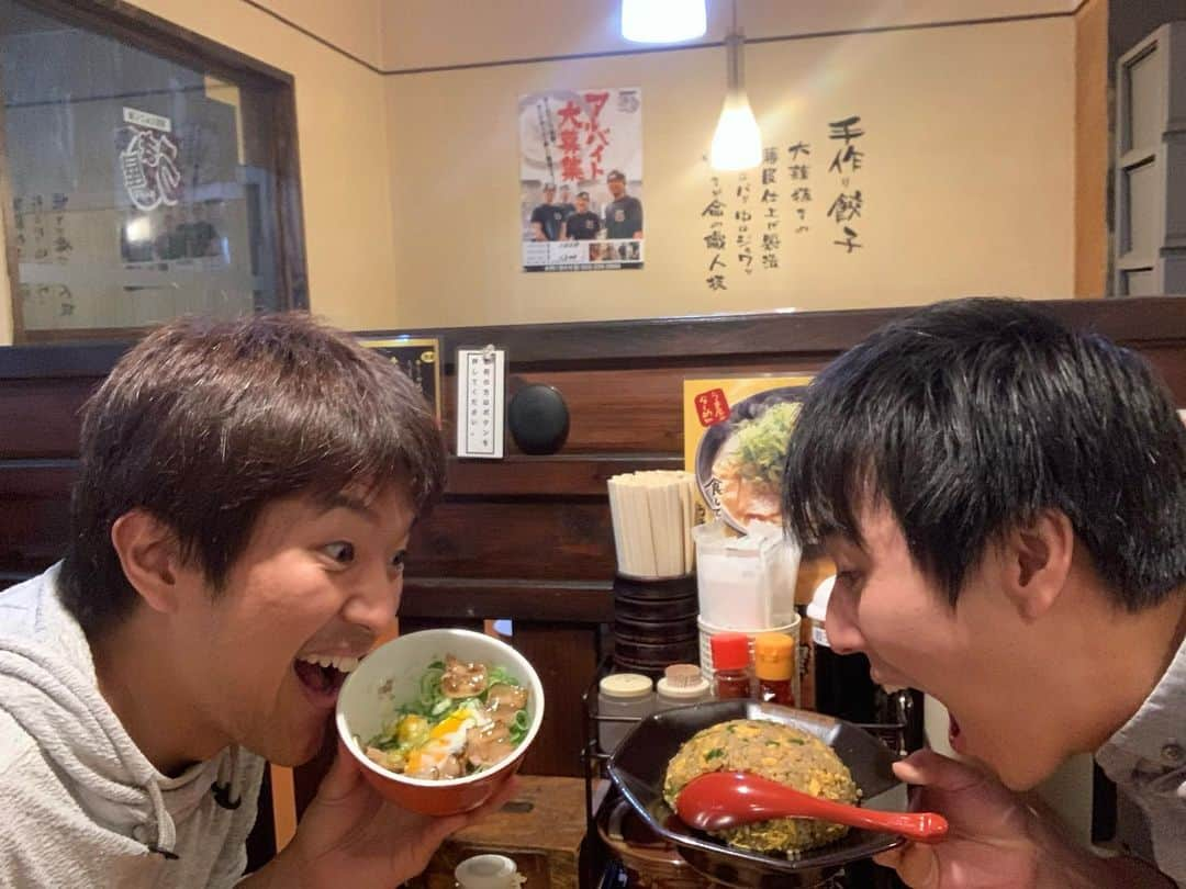 濱田隼さんのインスタグラム写真 - (濱田隼Instagram)「久々の俺たちのランチ #俺ラン。 安定で抜群の美味しさ #うま屋 に行ってきました。 . 寒い季節には、やっぱりラーメン。 温まりますよ〜！ . 明日も #デルサタ #デルサタ11 ぜひご覧下さい！ . #ラーメン #ランチ #堂野浩久 #濱田隼 #メーテレ #アナウンサー」11月22日 16時36分 - shun_hamada_nbn