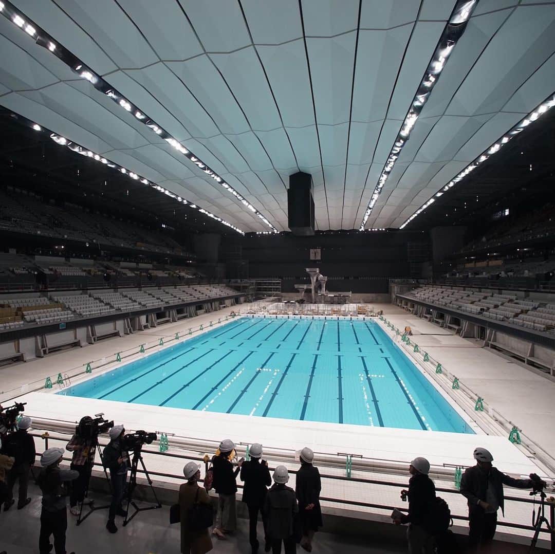 The Japan Timesさんのインスタグラム写真 - (The Japan TimesInstagram)「The Tokyo Aquatics Center and the Ariake Arena, two out of the six permanent venues for the 2020 Olympics are close to being completed. Both located in Tokyo's Koto Ward, the colossal sizes of the world-class facilities are enough to impress anyone. The Tokyo Aquatics Center will be one of the world’s largest swimming facilities with 65,500 square meters of space and roughly 15,000 seats, and the five-story Ariake Arena will be able to hold about 15,000 people. After the Olympics, Ariake Arena is expected to bring in more than 1.4 million visitors annually by not only hosting competitions but also concerts and musical performances, while the aquatics center will be open for competitions and the public to use. 📸: Ryusei Takahashi (@ryuseitakahashi217) . . . . . . #tokyo #japan #olympics #paralympics #2020 #sports #sport #tokyo2020 #athlete #goldmedal #architecture #archilovers #日本 #東京 #オリンピック #スポーツ #建築 #大会 #江東区 #五輪 #🏊🏻」11月22日 16時48分 - thejapantimes