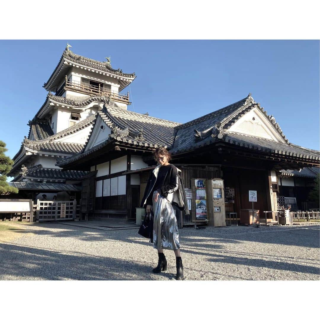 田尻夏樹（なつきんぐ）さんのインスタグラム写真 - (田尻夏樹（なつきんぐ）Instagram)「高知旅行へ行ってきました♡ . . 坂本龍馬さんに会いに行ったり(銅像) 高知城行ったり、美味しいカツオ食べたり 大好きな鍾乳洞で癒されたり 高知満喫❤️ . . 泊まったホテルが素敵過ぎたのでまたレポします♪♪ . . . #颯誘ったらまた断られたよ🙂😢 #北海道が良かったとの事で来月行くよ♡ #やっとついてきてくれる♡楽しみんみんみん♡  #前回の投稿の反響が大きくてびっくりしてるよ😂💕」11月22日 17時22分 - tajiri_natsuki