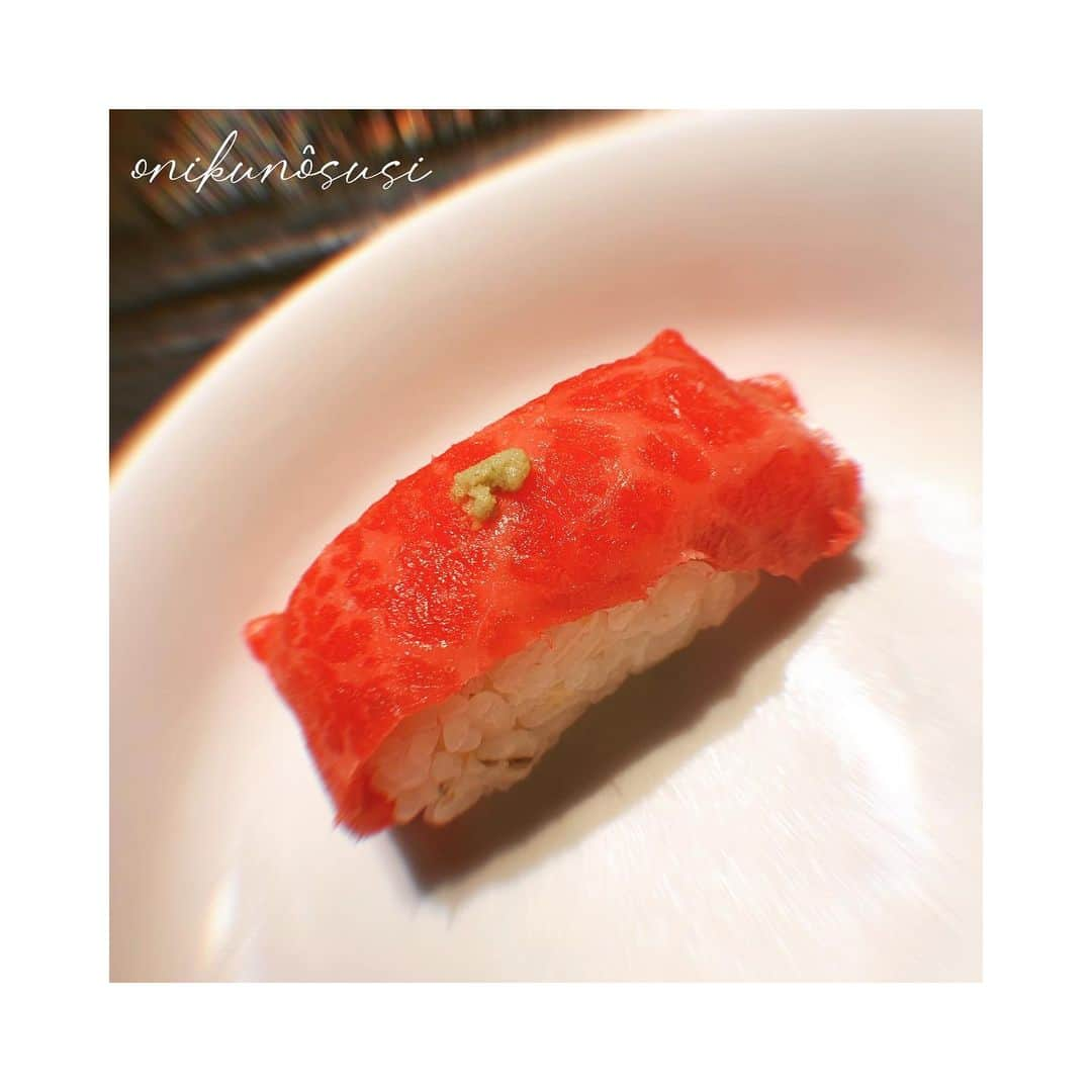 佐藤聡美さんのインスタグラム写真 - (佐藤聡美Instagram)「* * * これは！お肉の！お寿司！！🍣 * * 先日、西明日香ちゃんと2人で 美味しいお肉を食べてきました🍖✨ * 可愛い女の子とご飯すると 翌日までしあわせいっぱいで ハッピー持続しますね☺️✨ 可愛い女の子との食事は 定期的に開催することを 推奨したいです🍚🍚 * * そんなこんなで、このたび 可愛い可愛い心の妹西ちゃんの番組『にししのらじじ』に ゲスト出演することになりました〜🎉✨✨ * 皆さまー！！ 是非番組にメールお寄せくださいね！ 心の妹は、そよ風の様な綺麗なメールを御所望なので…ぜひ！ ✉bit.ly/2mgNDVw * それにしても そよ風の様な綺麗なメールってなんだろう🤔 * * 放送は12月2日です。 お楽しみに〜♡ * * * * #お肉 #焼肉 #肉寿司 #🍖 #西明日香 ちゃん #にししのらじじ #お邪魔するよ #そよ風の様な #綺麗な #メール送ってね」11月22日 17時38分 - sugar_me58