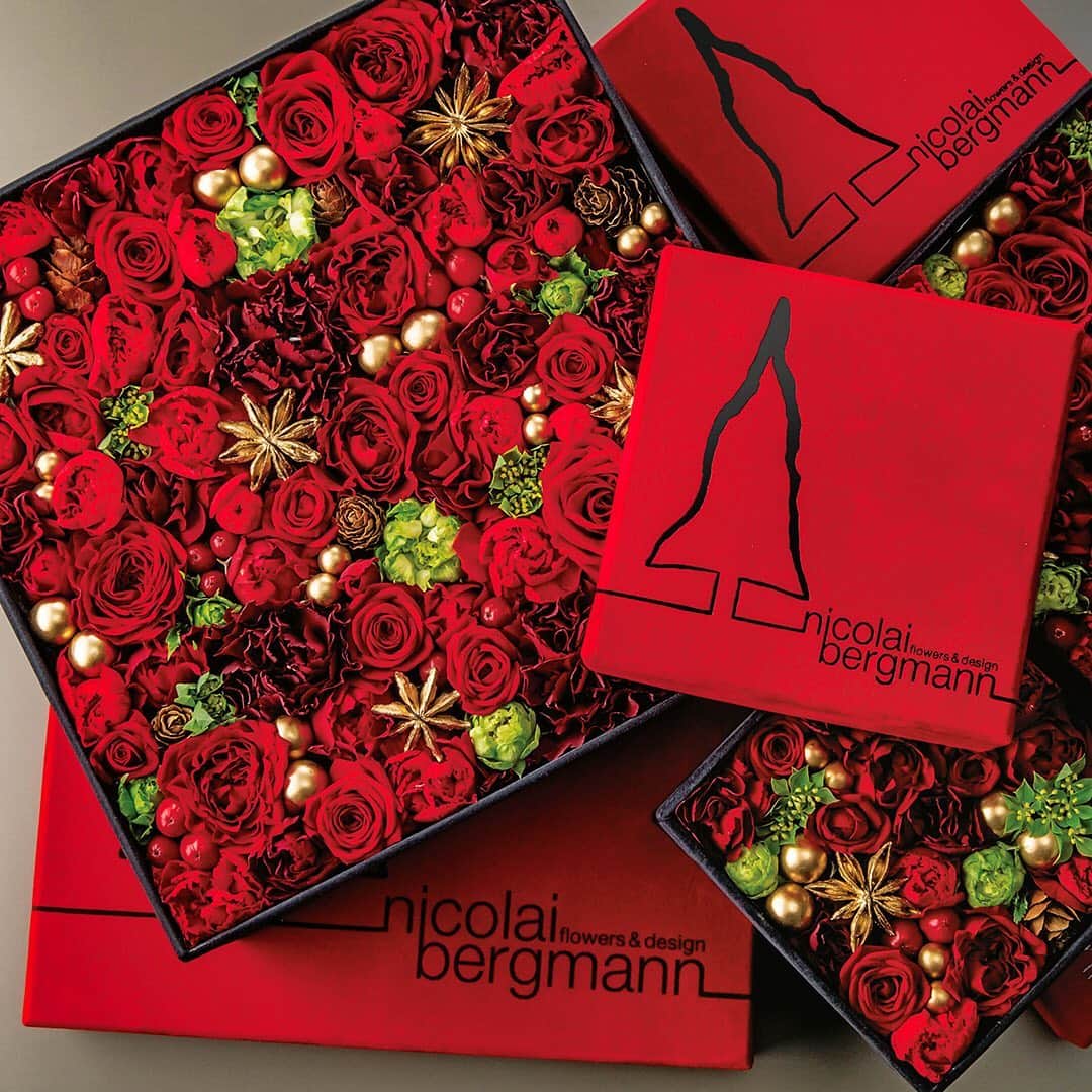 インプレスブックスのインスタグラム：「2020年を迎えるホリデーシーズンの贈り物にぴったりなカレンダー。 ニコライ バーグマン自身がデザインした華やかで特別なフラワーボックスの世界をお楽しみください。  #nicolaibergmann #flowerbox #collaboration #calendar #ニコライバーグマン #フラワーボックス #カレンダー」