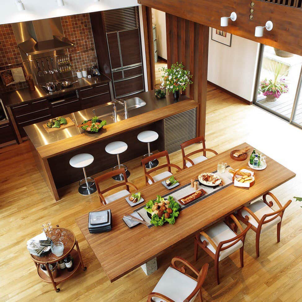 積水ハウスさんのインスタグラム写真 積水ハウスinstagram アイランドキッチンと大きなダイニングテーブルを設置すれば自宅で料理教室も夢じゃない したかったこと リビングで叶えませんか ファミリー スイート体験フェア実施中 柱なしで どこまでも広い