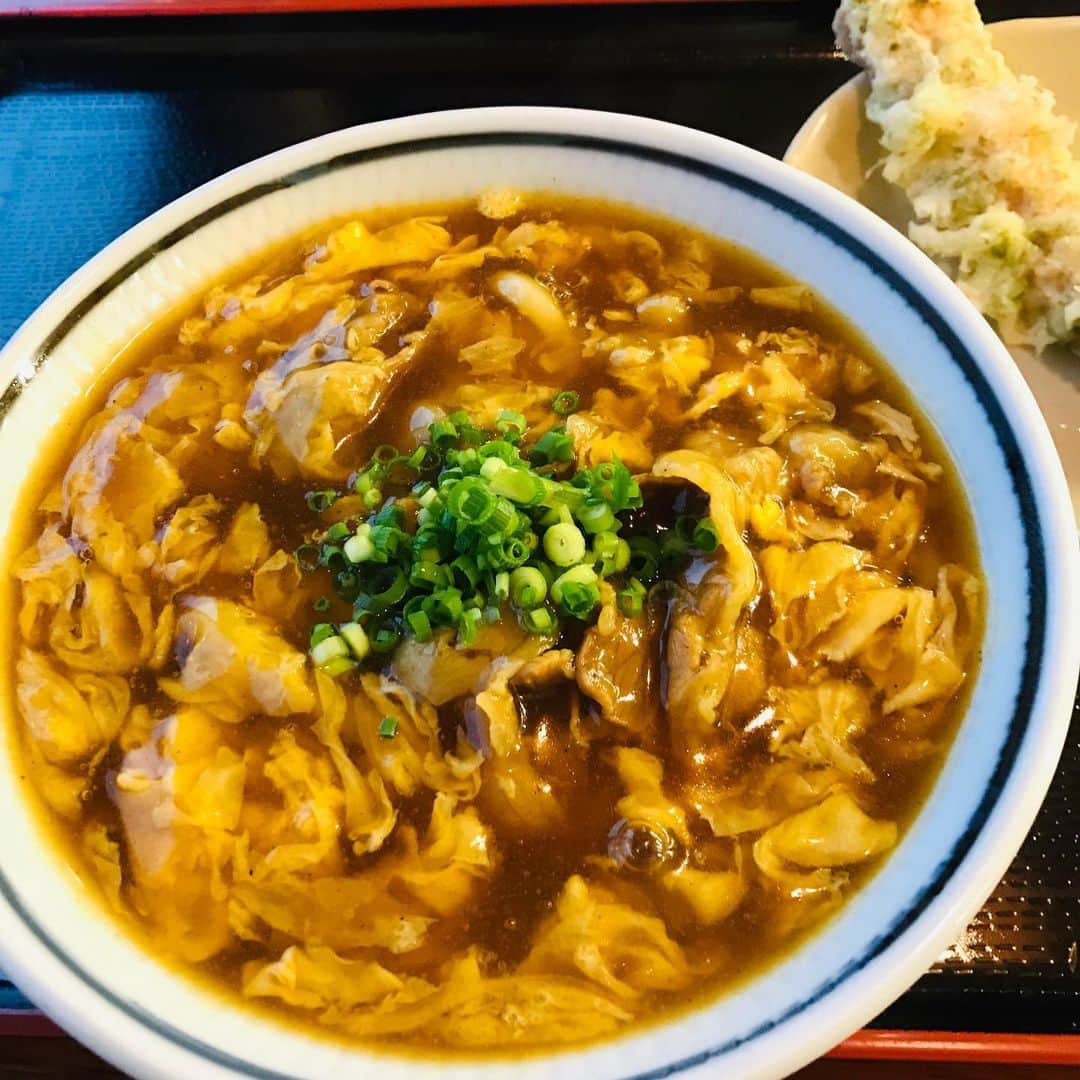 尾木直樹さんのインスタグラム写真 - (尾木直樹Instagram)「高松で本場のカレー玉うどんを食べる！ - #讃岐うどん#カレー玉うどん#講演会#こし強く美味しい」11月22日 18時02分 - oginaoki_ogimama