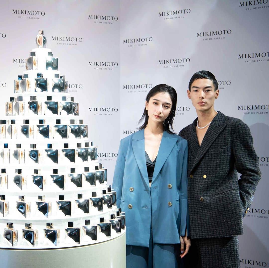 Mikimotoさんのインスタグラム写真 - (MikimotoInstagram)「Along with an original track produced and performed live by @janandnaomi, guests gathered to celebrate the launch of Mikimoto Eau de Parfum.﻿ ﻿ 「Mikimoto Eau de Parfum」（ミキモト オード パルファム）」のプレスイベントを開催。jan and naomiのライブパフォーマンスとともに華やかなムードに。﻿ ﻿ #MIKIMOTO #Fragrance #MikimotoEaudeParfum #janandnaomi #ミキモト」11月22日 18時05分 - official_mikimoto