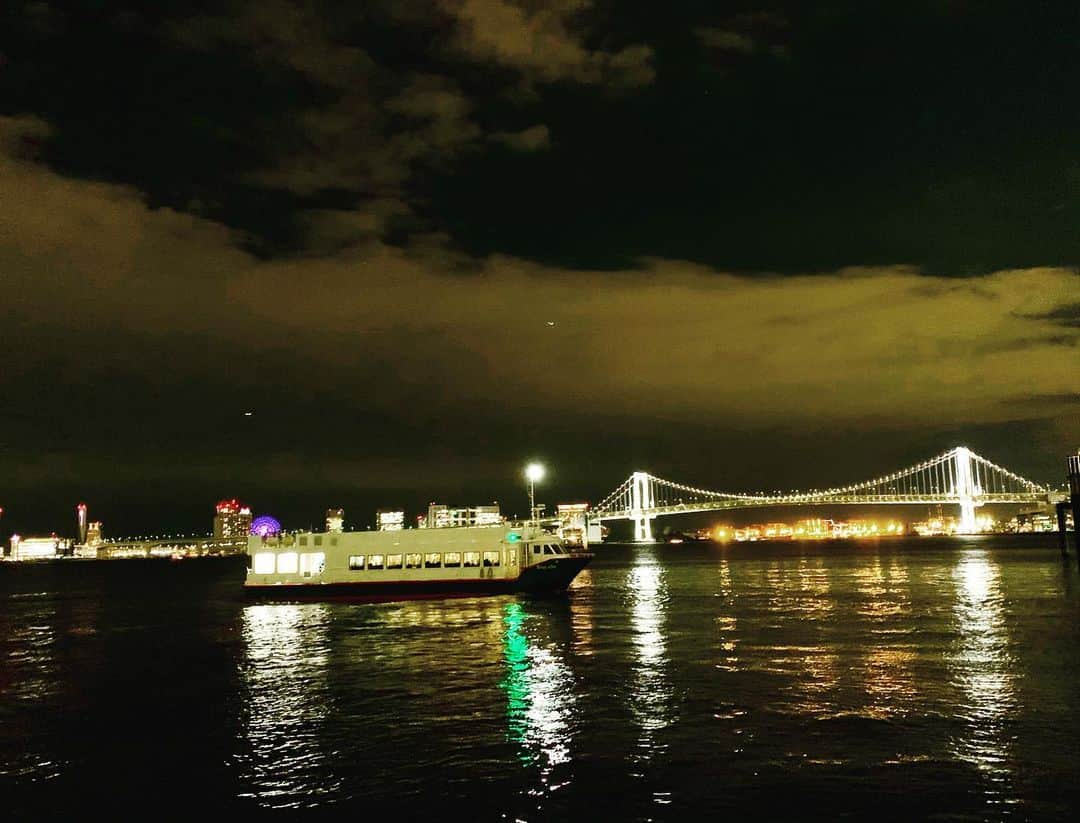 アニバーサリークルーズのグルメインスタ