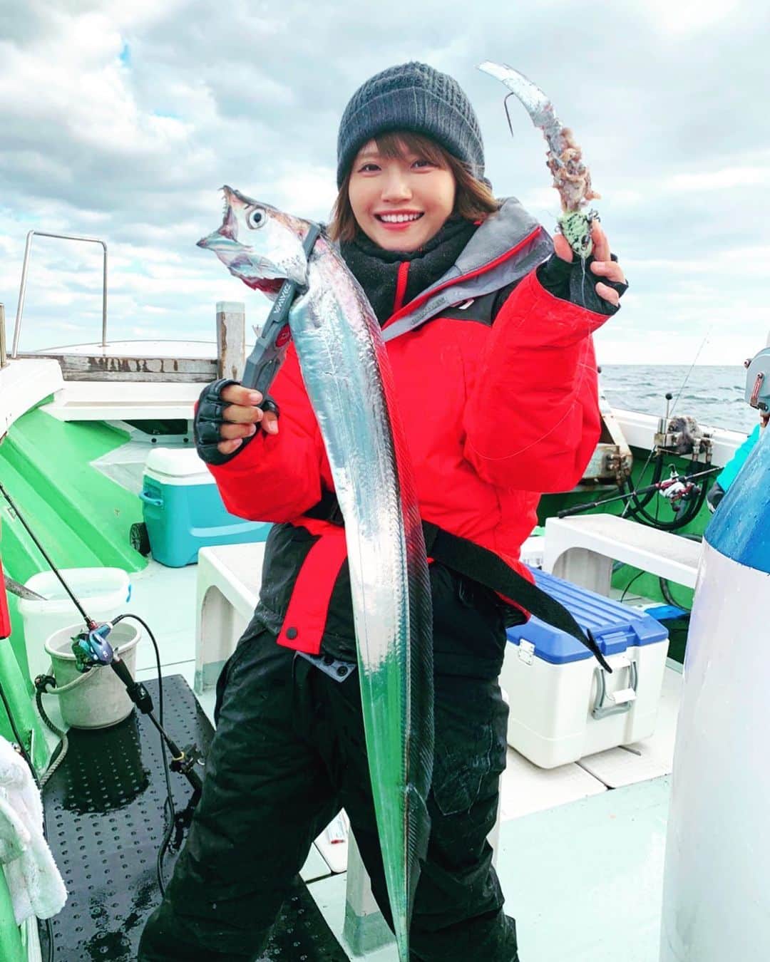 秋丸美帆さんのインスタグラム写真 - (秋丸美帆Instagram)「大分のタチウオ絶好調でした（＾ν＾） . #fish #fishing #oita #kyushu #sea  #釣り #タチウオ #タチウオテンヤ #魚」11月22日 19時07分 - mippy34