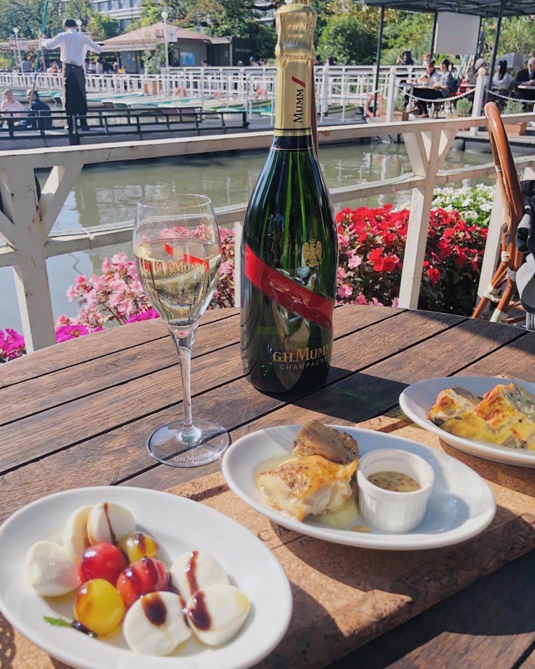 小谷津友里のグルメインスタ