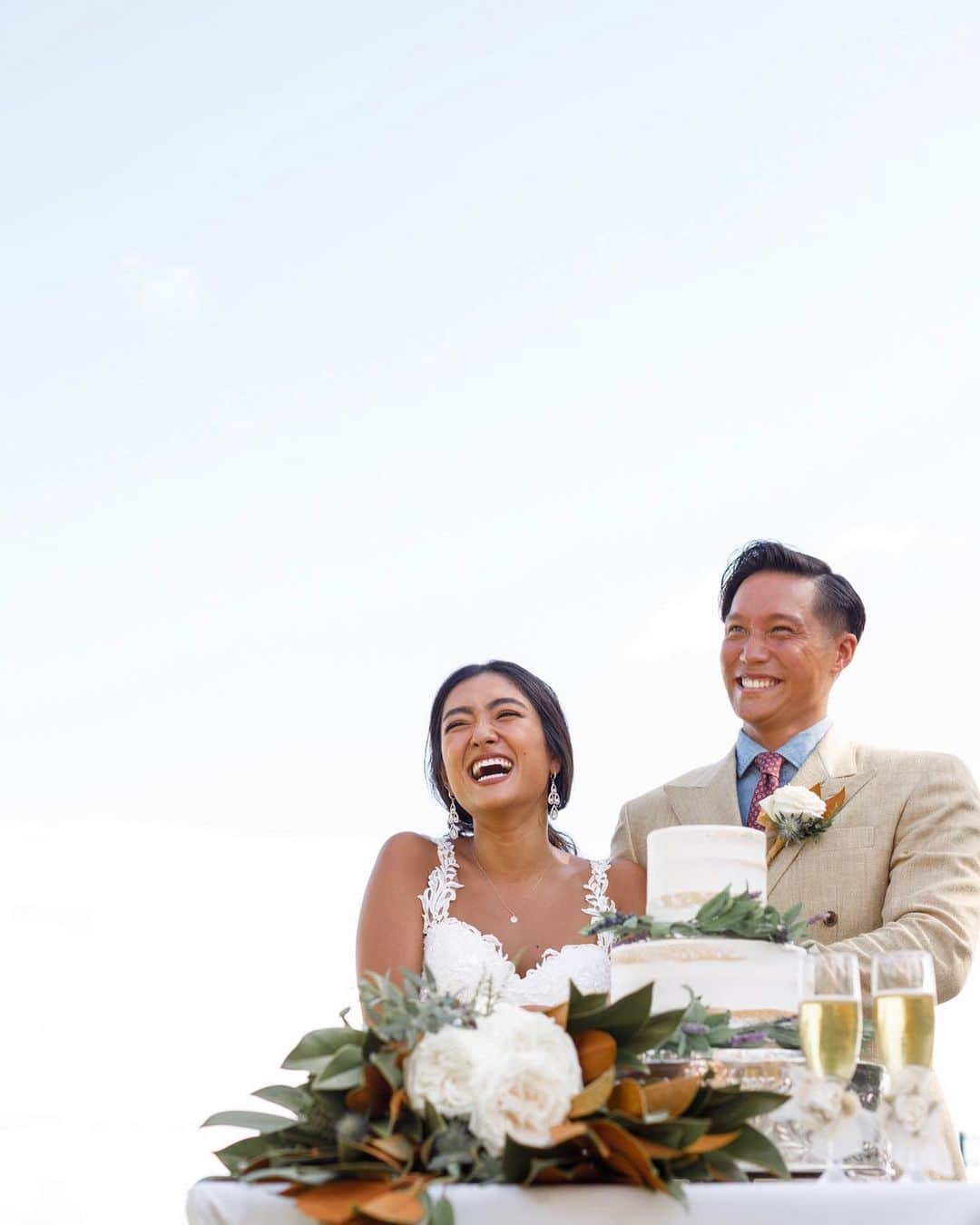 のインスタグラム：「夫婦になって初めての11月22日いい夫婦の日♡ ずっとこの気持ちを忘れずに 笑顔がたくさんの家庭でいたいです❤️ #いい夫婦の日#1122」