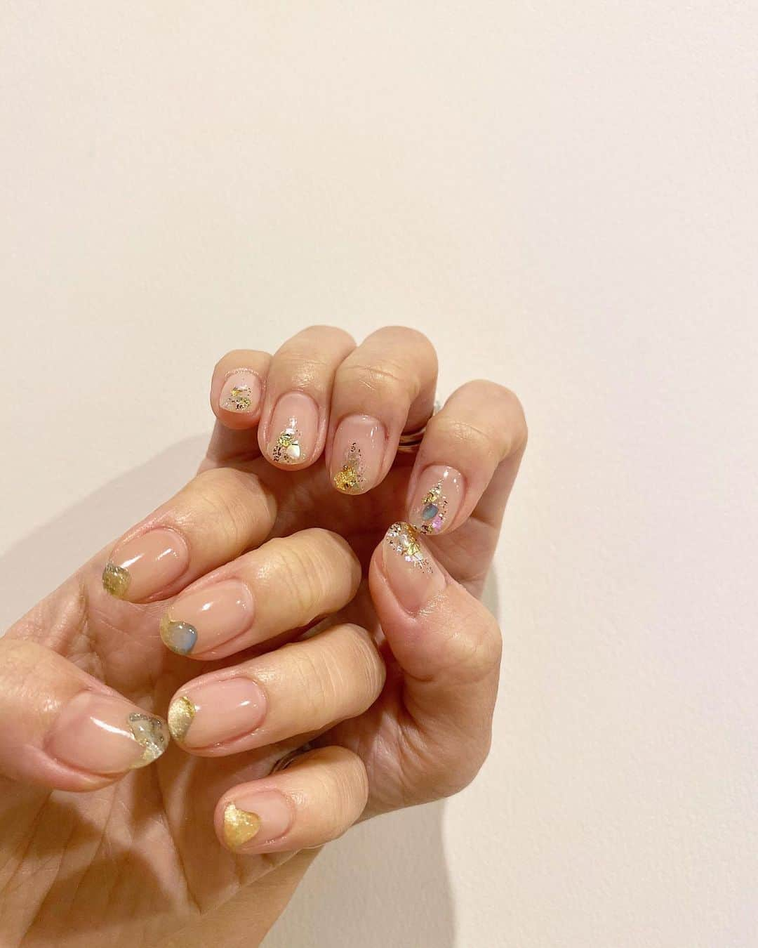 miho uesugiさんのインスタグラム写真 - (miho uesugiInstagram)「今月のネイル。  ㅤㅤㅤㅤㅤㅤㅤㅤㅤㅤㅤㅤㅤ  つやつやです。  ㅤㅤㅤㅤㅤㅤㅤㅤㅤㅤㅤㅤㅤ #ponce_nail」11月22日 20時09分 - uepoooning