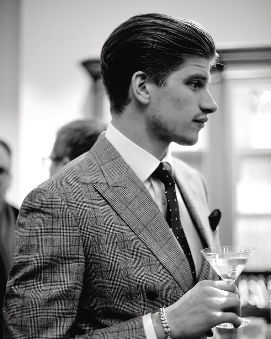 ハケットのインスタグラム：「@thuntingtonwhiteley at the #14SavileRow party, celebrating the opening of J.P. Hackett No.14 Savile Row, our new home of bespoke tailoring. Now open 14 Savile Row Mayfair London SW1 3JN ⁣  Photograph by @thousandyardstyle」